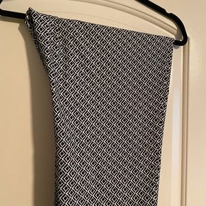 Worthington stretch pull-on ankle pants.